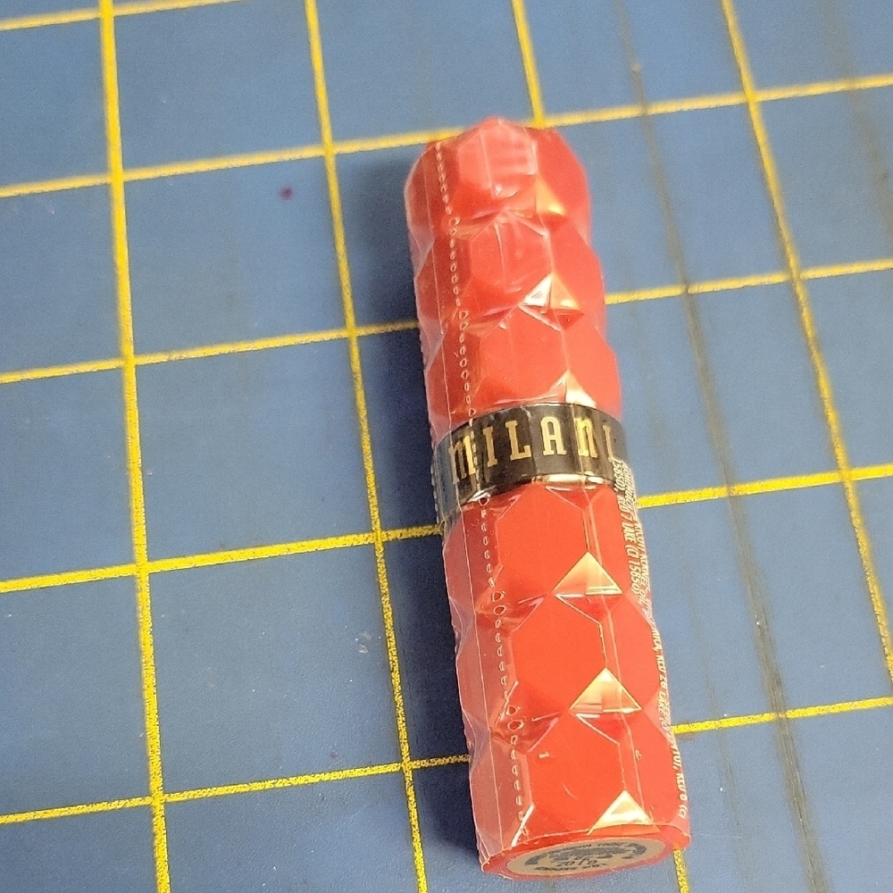 Milani Vibrant Red Lipstick 180 Seduce New Sealed Tube